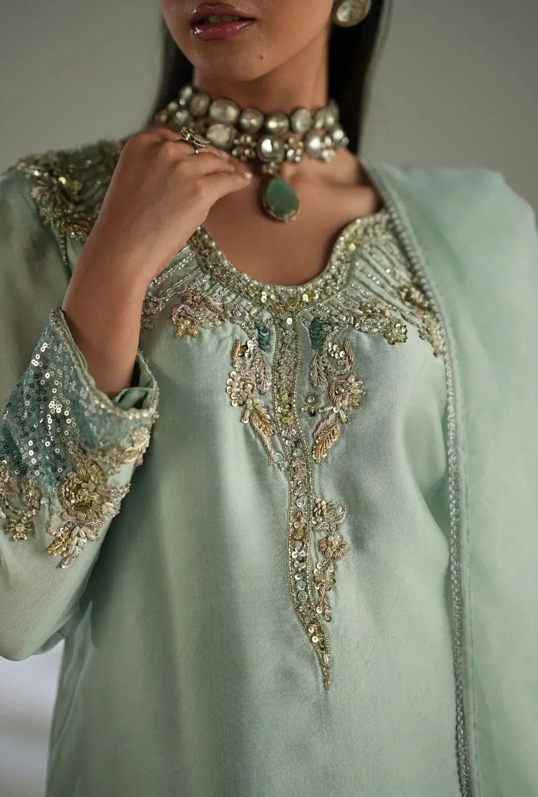 INAYAT - FROST - Image 5